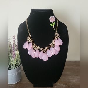 Pink Acrylic Bibb Neckacle And Enamel Flower Brooch